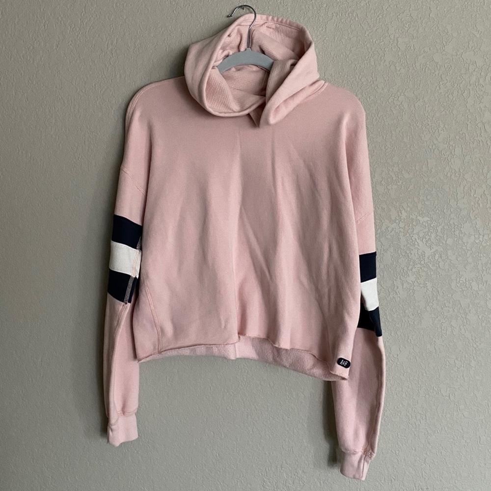 🍎LAST DAY 9/29🍎Semi Cropped Varsity Hoodie - Abercrombie & Fitch